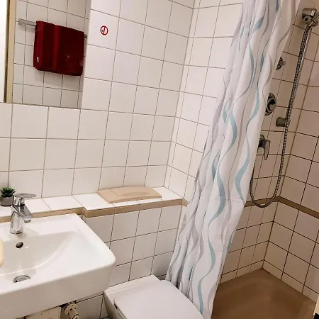 1 In Apartment